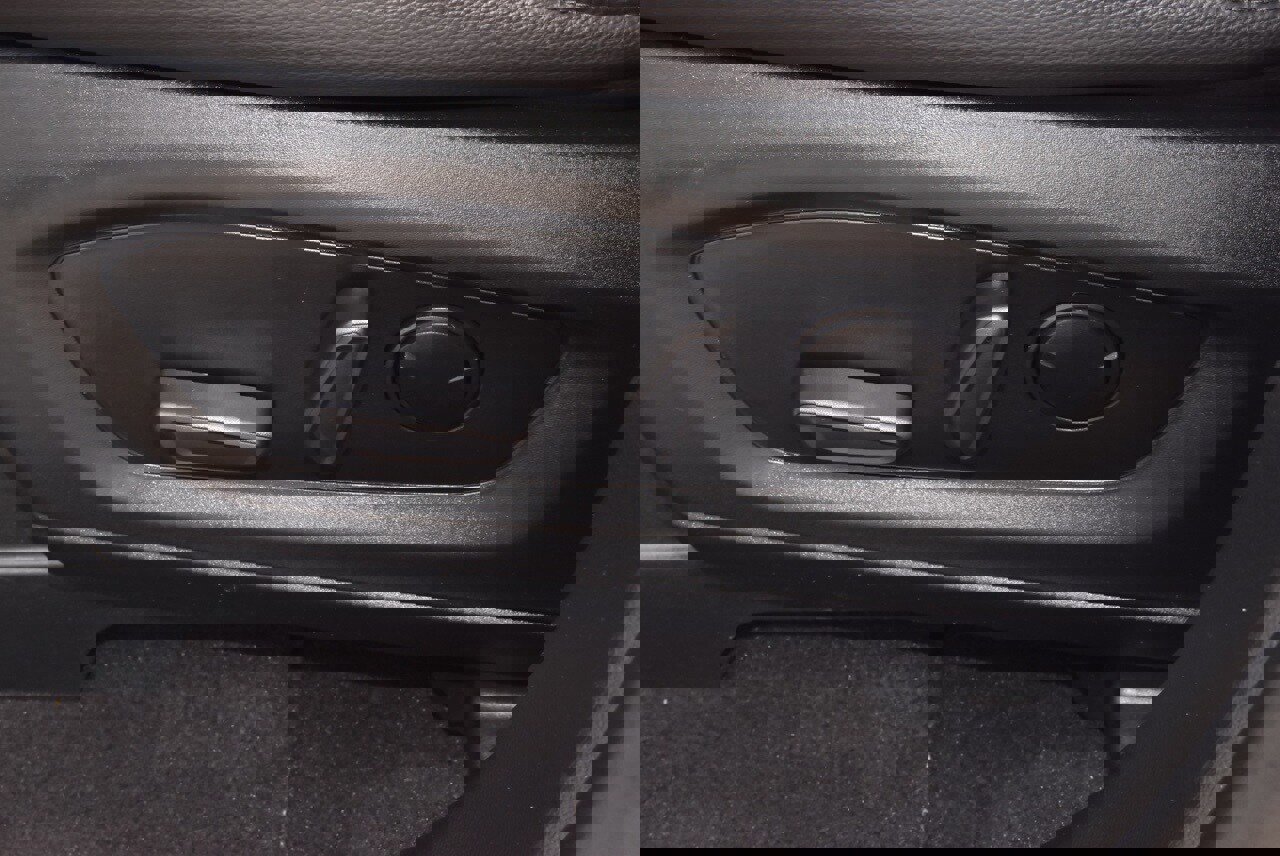 Certified 2023 Ford Explorer Limited w/ Limited Technology Package image 38