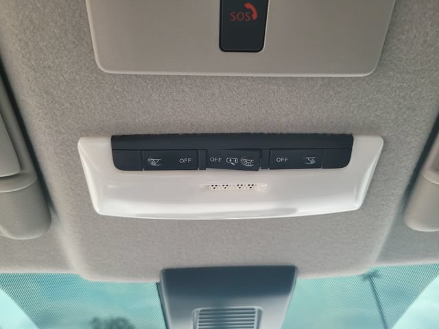 Used 2024 Nissan Kicks SV FWD image 19