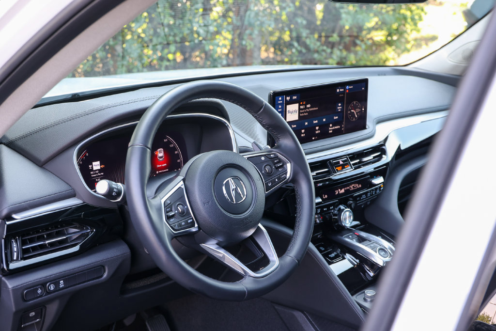 Used 2025 Acura MDX SH-AWD image 35