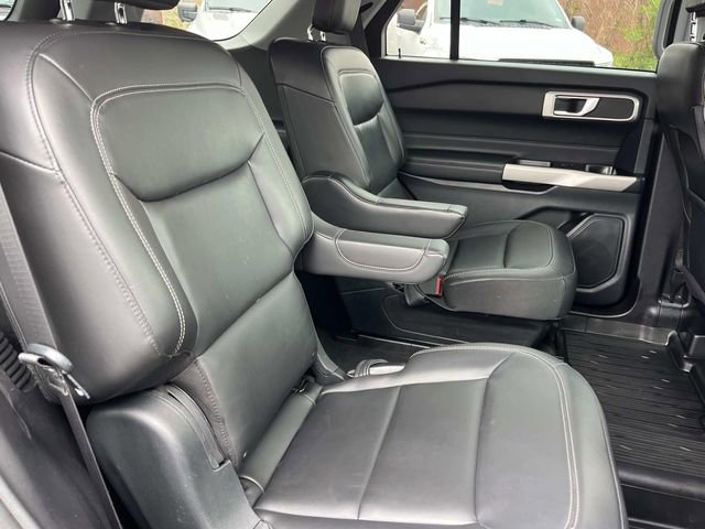 Certified 2022 Ford Explorer XLT w/ Equipment Group 202A image 23