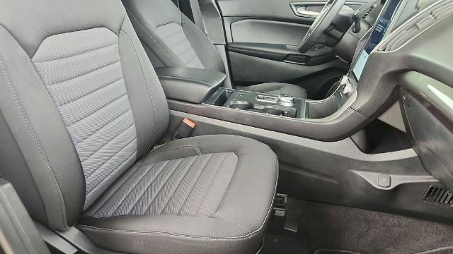 Certified 2023 Ford Edge SE w/ Black Appearance Package AWD/4WD image 31