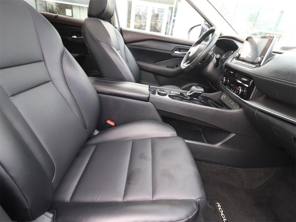 Used 2023 Nissan Rogue SV w/ SV Premium Package image 21