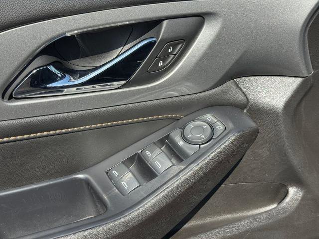 Used 2021 Chevrolet Traverse LT image 13
