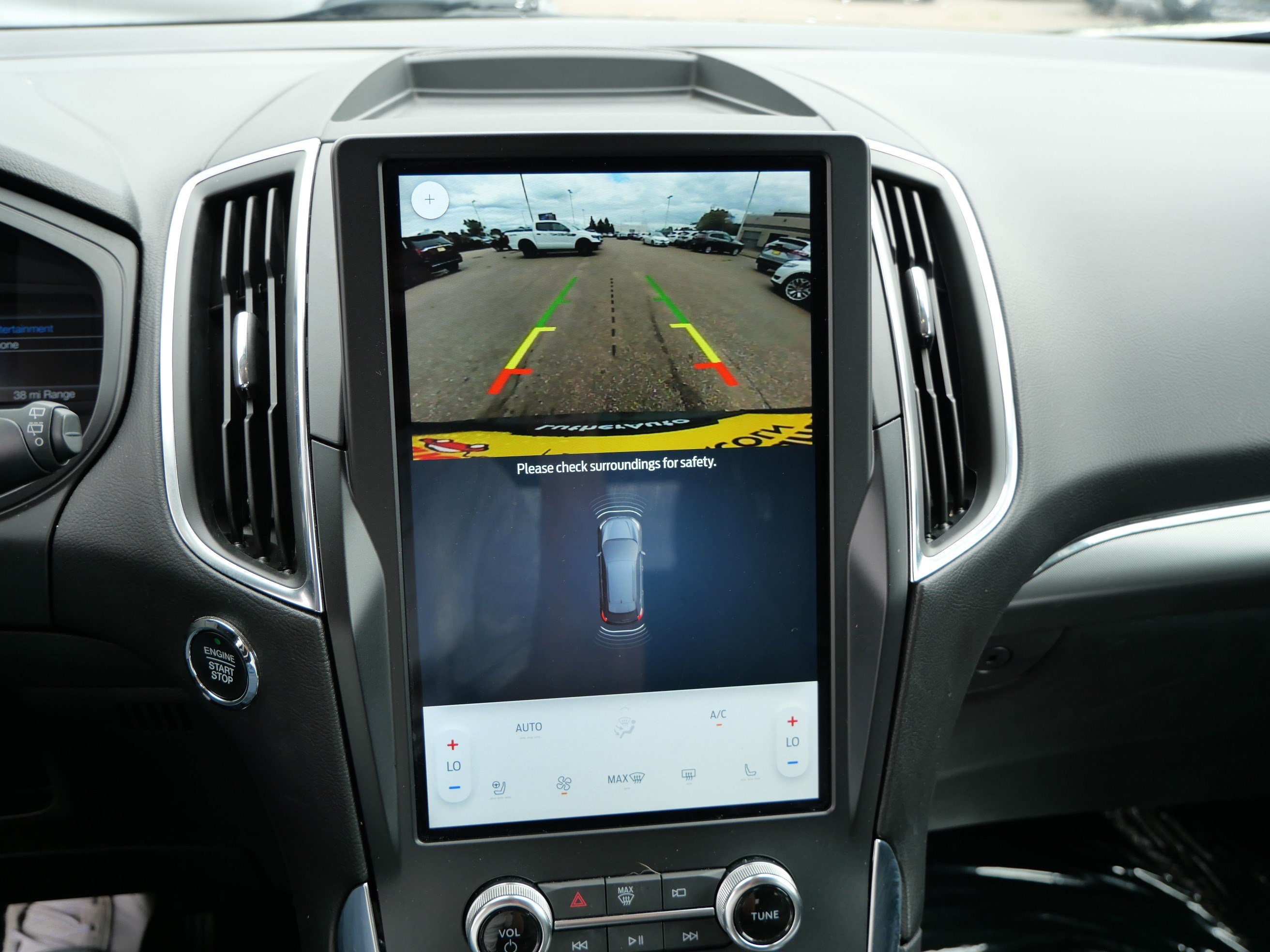 Certified 2024 Ford Edge Titanium AWD/4WD image 29