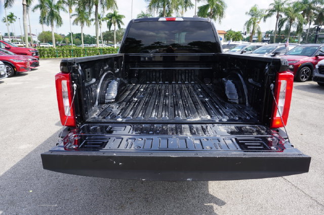 Certified 2025 Ford F250 XLT w/ FX4 Off-Road Package AWD/4WD image 11