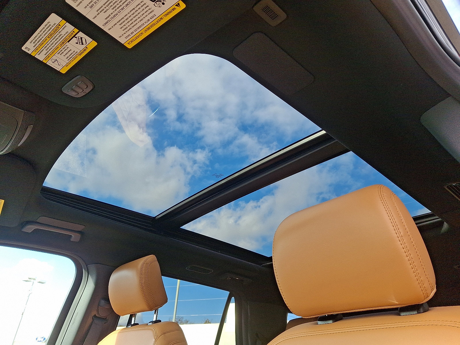 Certified 2024 Ford Expedition Platinum image 21