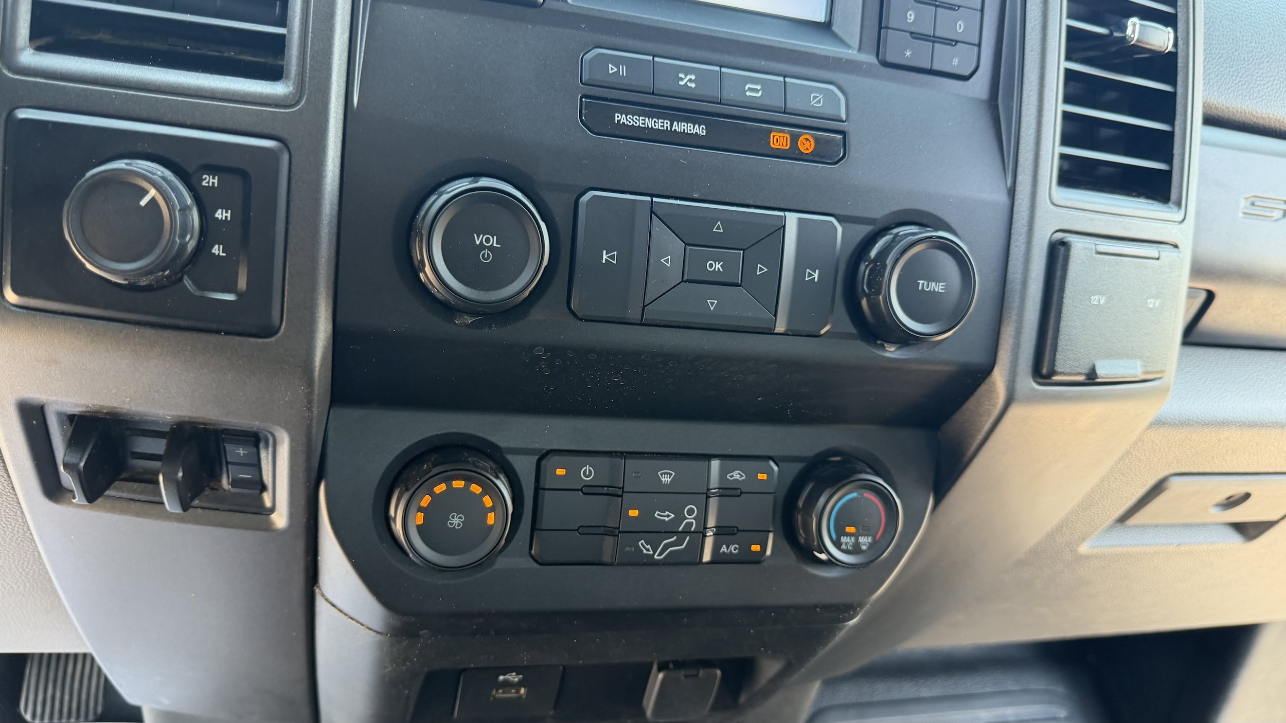 Certified 2020 Ford F550 4x4 Crew Cab Super Duty image 34