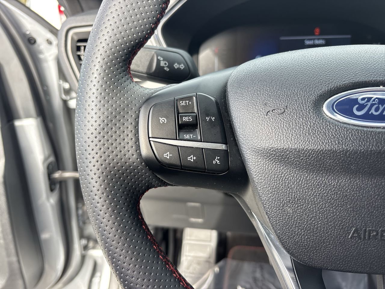 Certified 2023 Ford Escape ST-Line w/ Cold Weather Package image 21