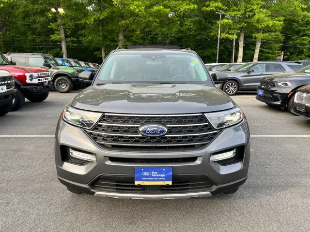 Certified 2022 Ford Explorer XLT w/ Equipment Group 202A AWD/4WD image 2