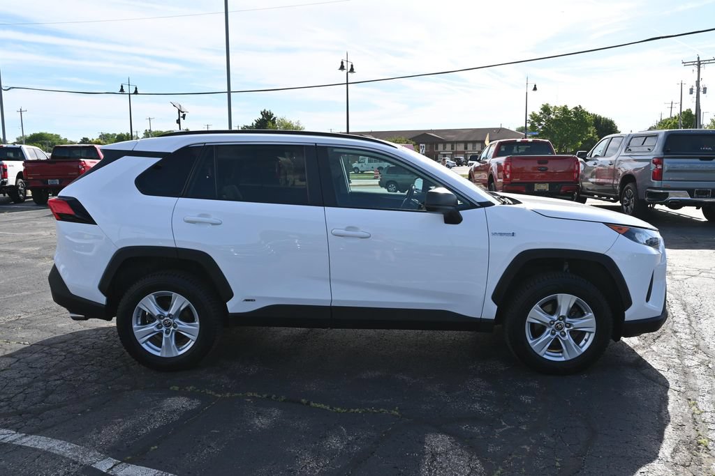 Used 2021 Toyota RAV4 LE AWD/4WD image 8