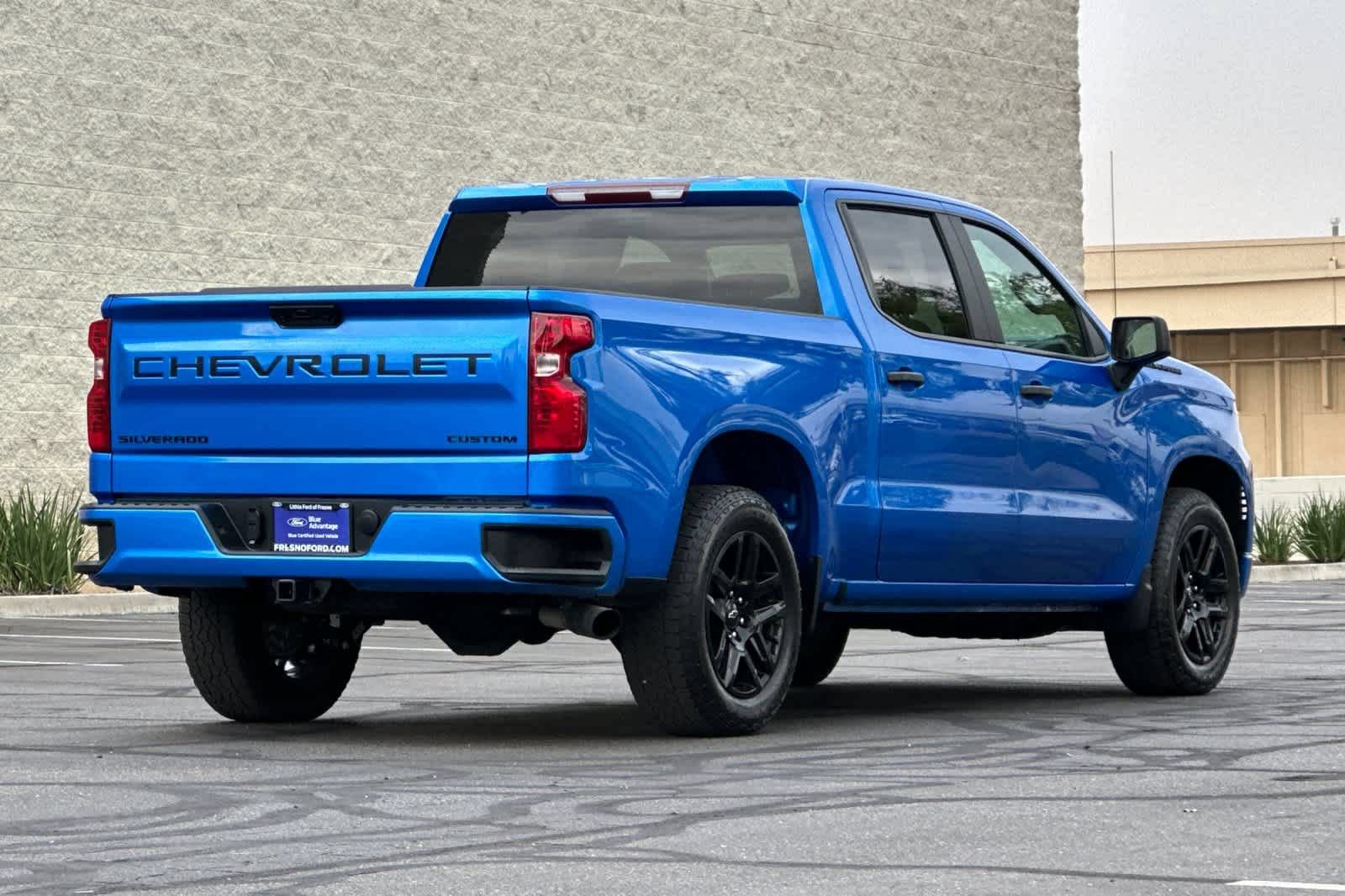Used 2025 Chevrolet Silverado 1500 Custom w/ Turbomax Blackout Package RWD video 2