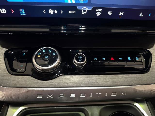 Certified 2025 Ford Expedition Max Platinum AWD/4WD image 30
