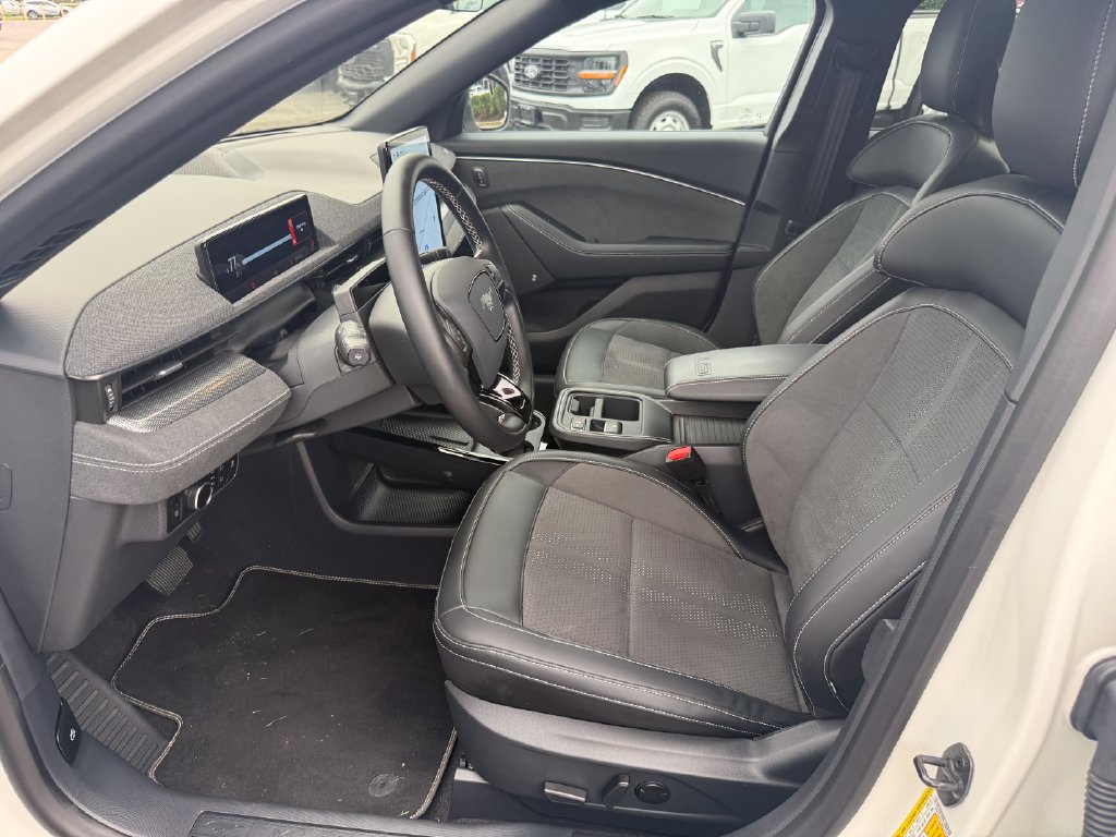 Certified 2025 Ford Mustang Mach-E GT AWD/4WD image 19