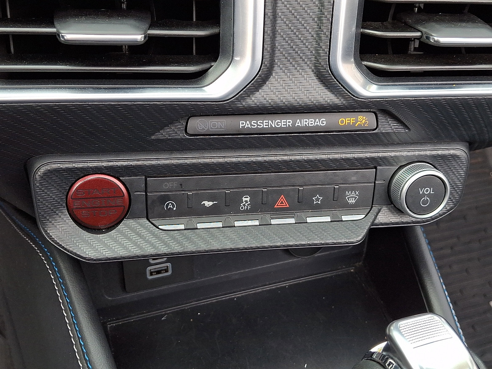 Certified 2025 Ford Mustang GT Premium image 16