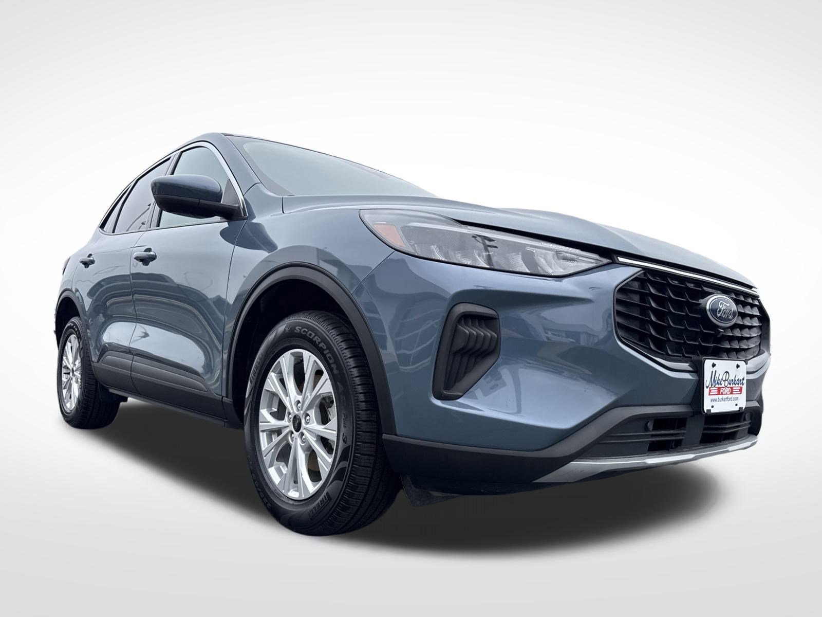 Certified 2023 Ford Escape Active w/ Tech Pack #2 image 2