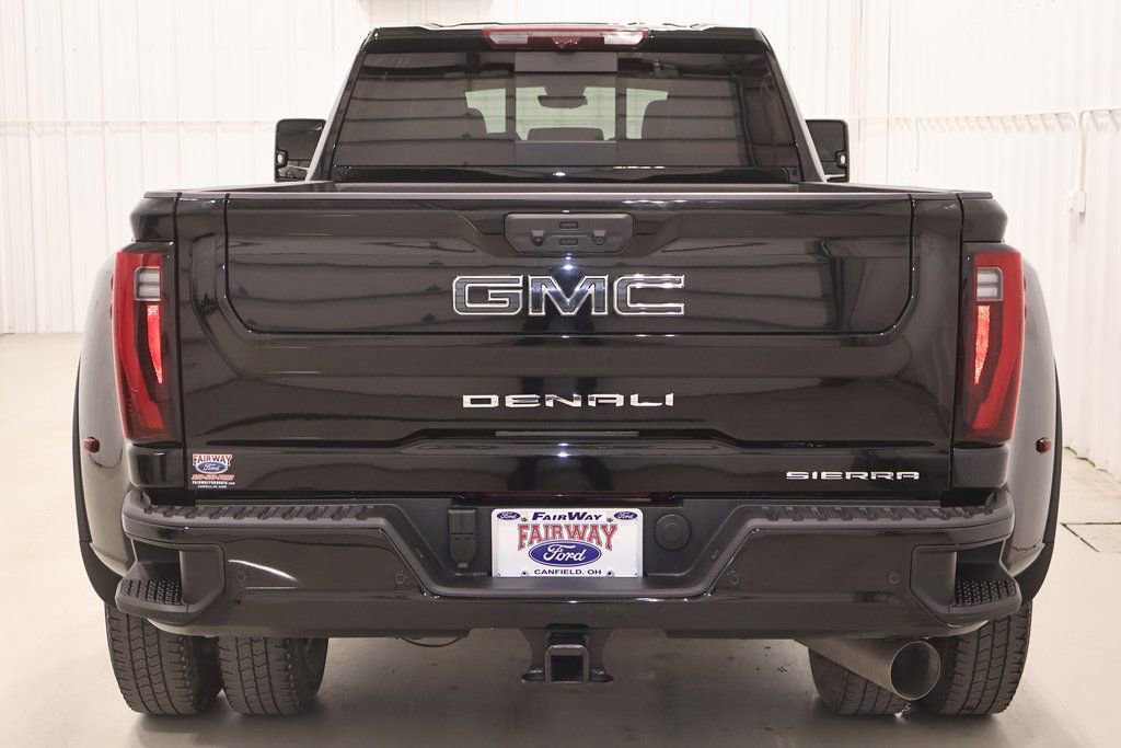 Used 2026 GMC Sierra 3500 Denali Ultimate image 5