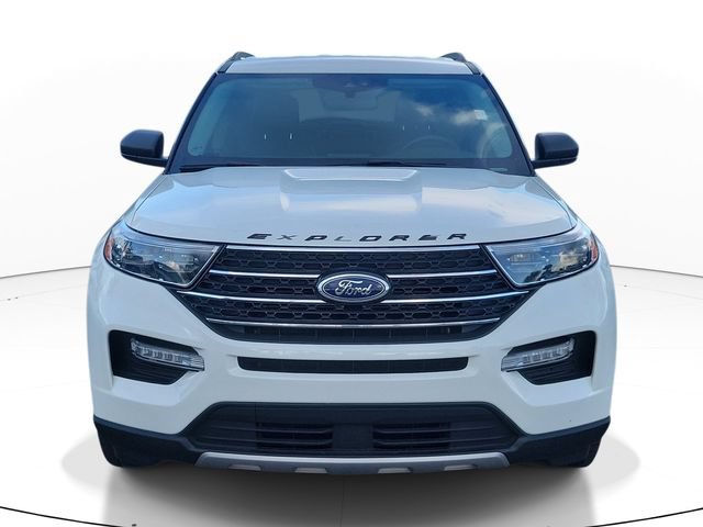 Certified 2023 Ford Explorer XLT w/ Equipment Group 202A RWD image 2