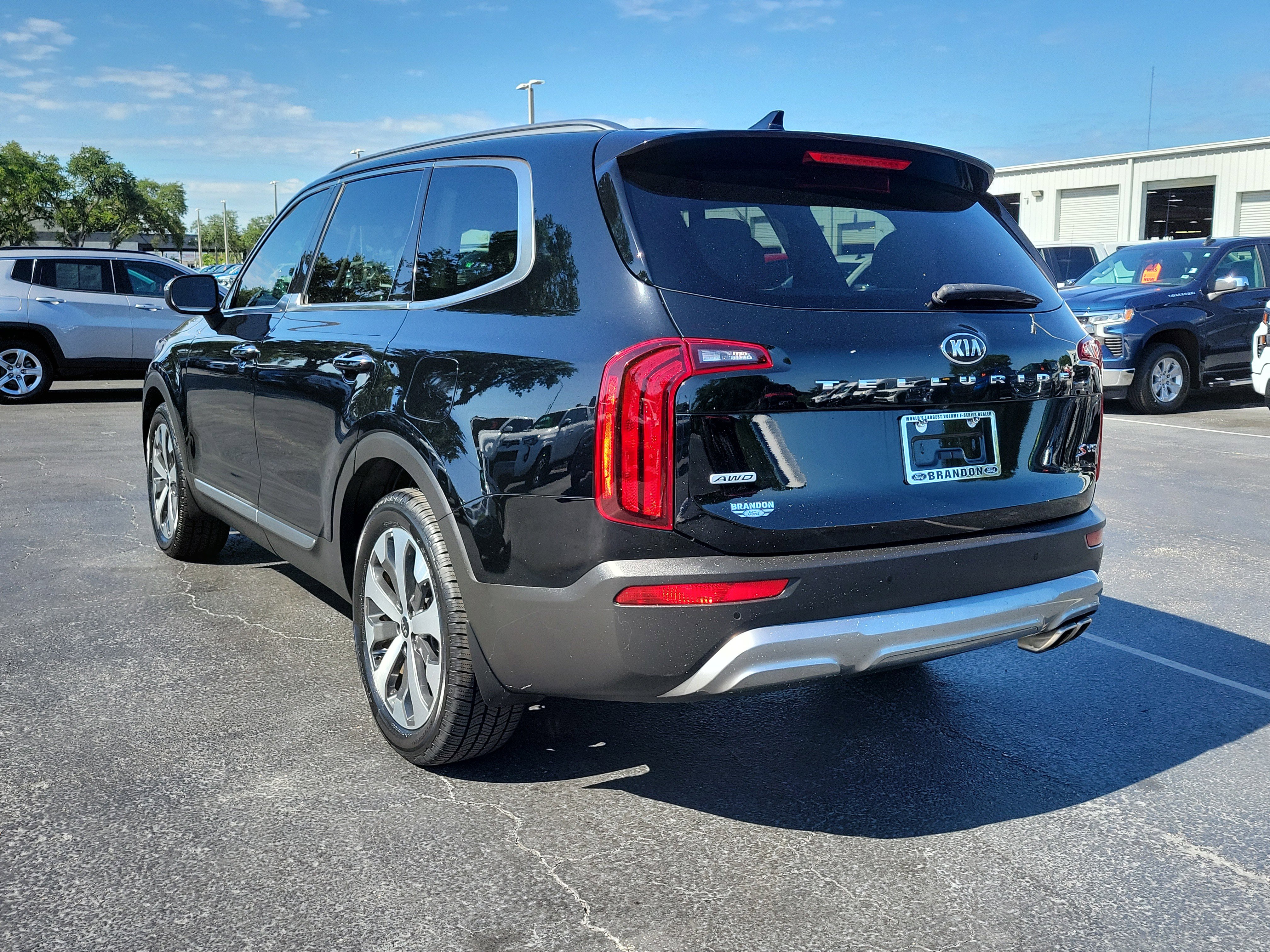 Used 2021 Kia Telluride S AWD/4WD image 7