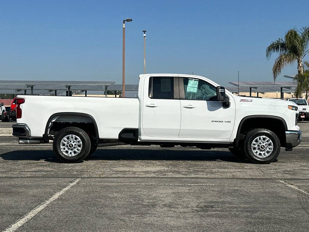 Used 2024 Chevrolet Silverado 2500 LT w/ Convenience Package AWD/4WD image 6