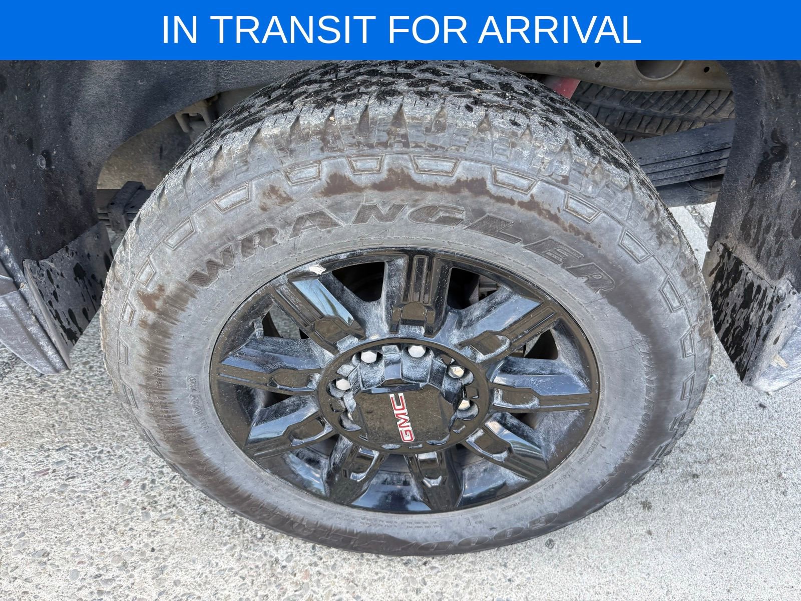 Used 2025 GMC Sierra 2500 AT4 AWD/4WD image 9
