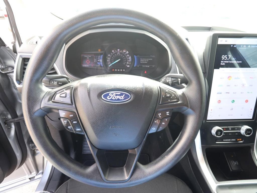Certified 2023 Ford Edge SE w/ Black Appearance Package AWD/4WD image 17