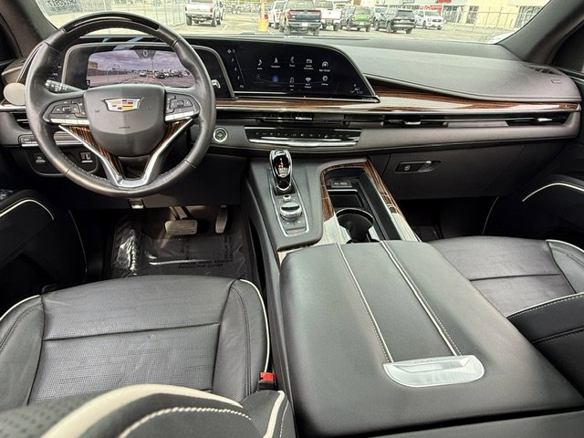 Used 2024 Cadillac Escalade Premium Luxury image 22