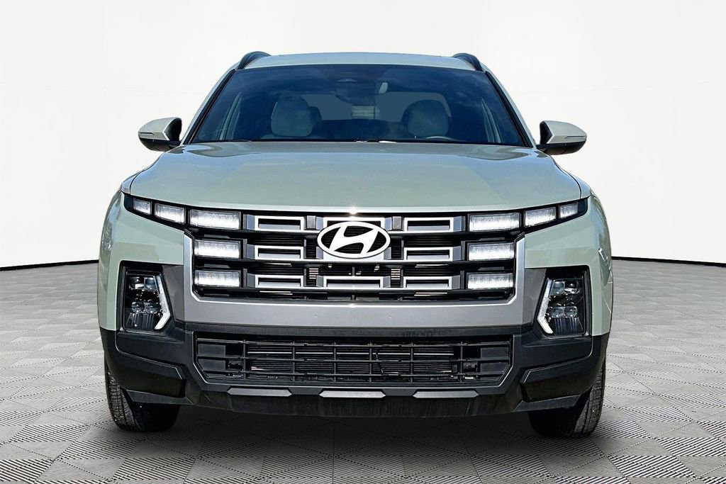 Used 2025 Hyundai Santa Cruz SEL FWD image 3