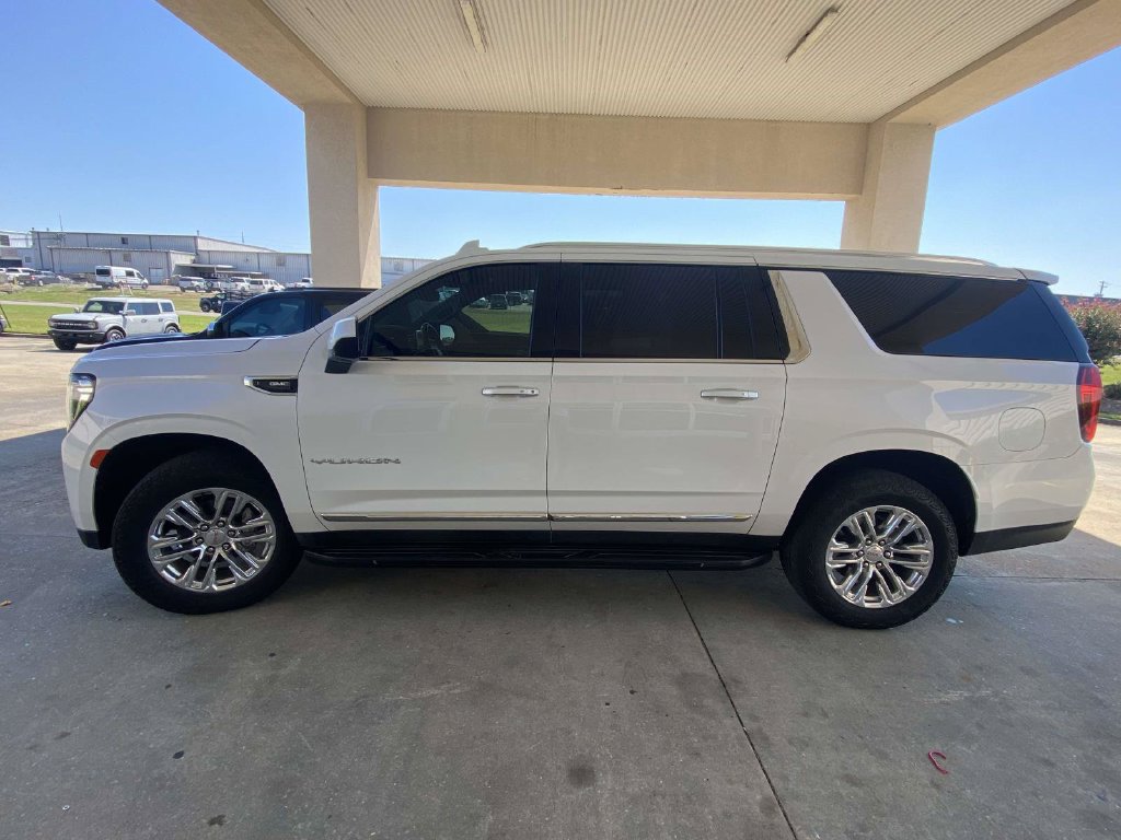 Used 2023 GMC Yukon XL SLT RWD image 6