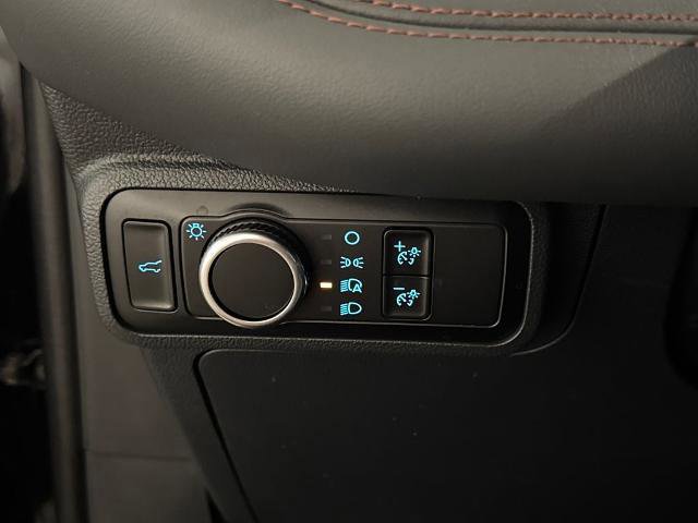 Certified 2025 Ford Explorer Active image 18