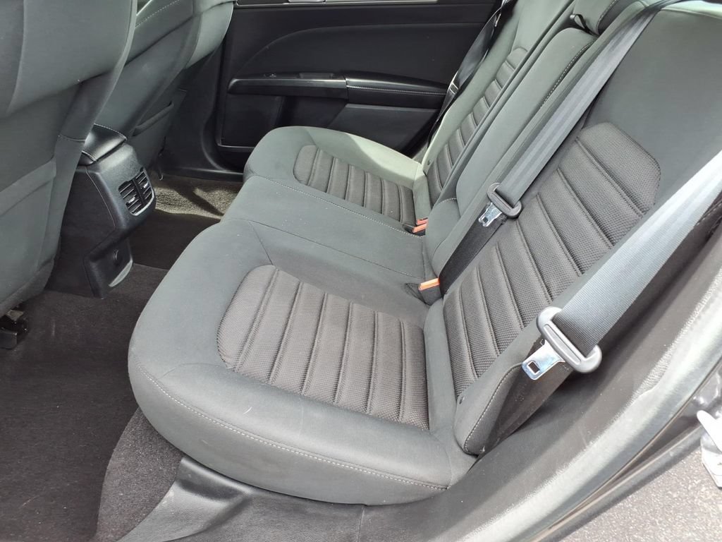 Certified 2019 Ford Fusion SE FWD image 8