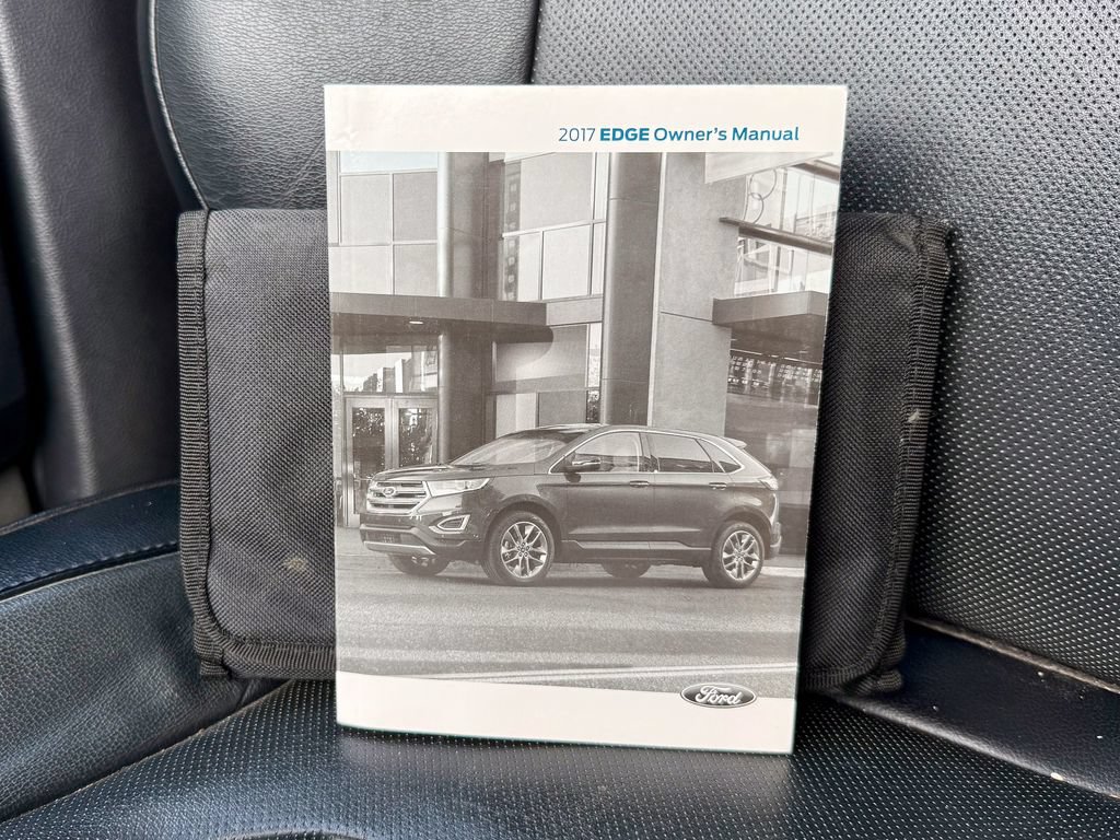 Certified 2017 Ford Edge Titanium w/ Equipment Group 301A AWD/4WD image 31