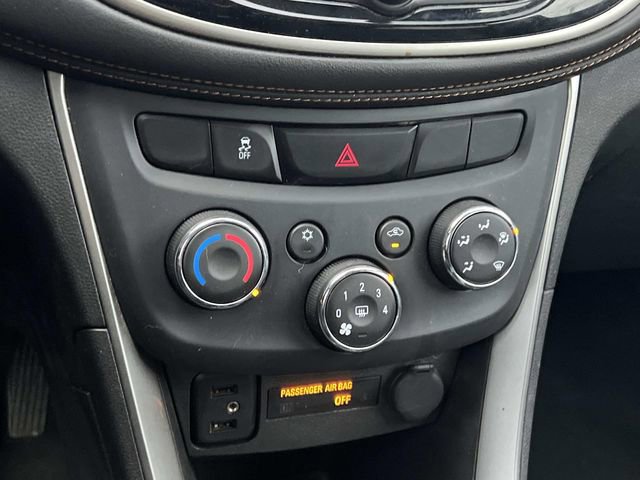 Used 2017 Chevrolet Trax LT w/ LT Convenience Package image 23