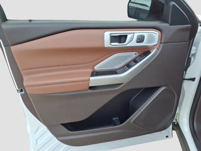Certified 2023 Ford Explorer King Ranch w/ Technology Package AWD/4WD image 22