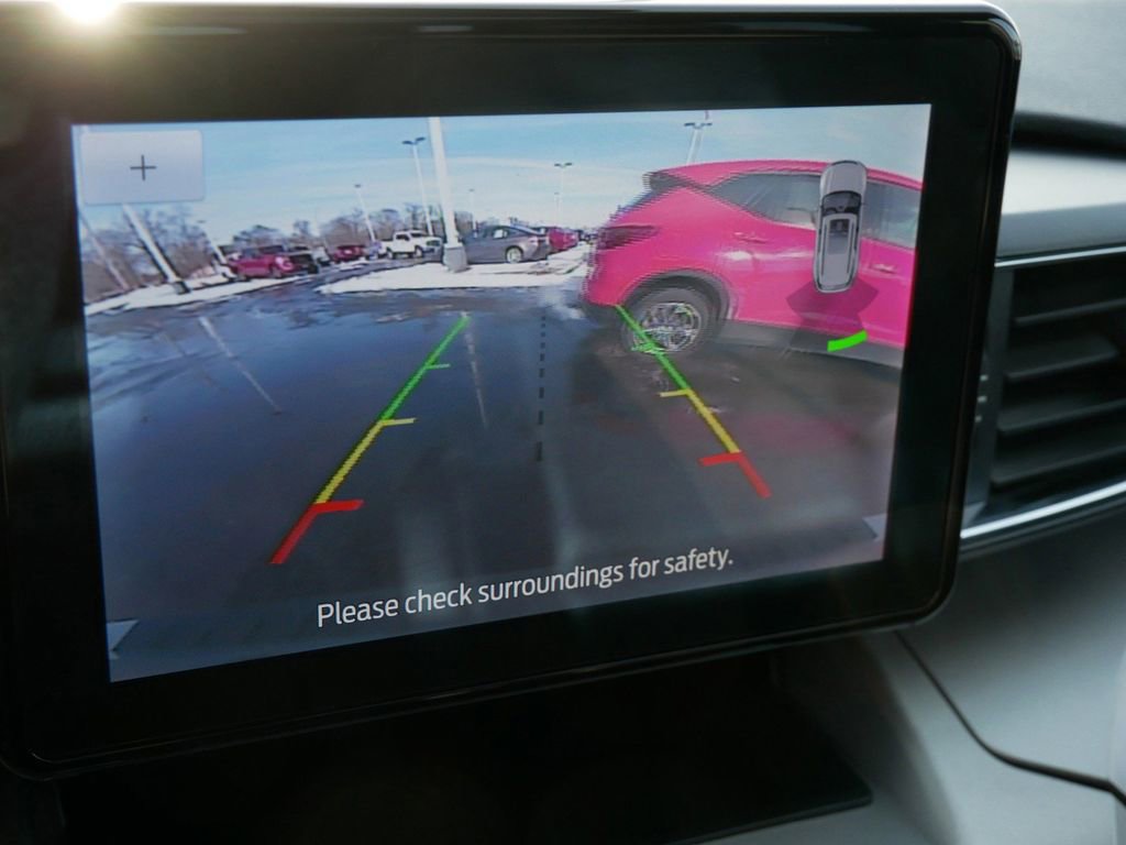 Certified 2022 Ford Explorer XLT w/ Equipment Group 202A image 25