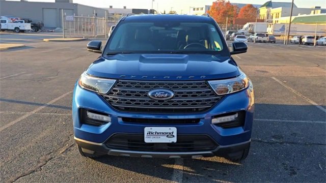 Certified 2022 Ford Explorer XLT w/ Equipment Group 202A image 4
