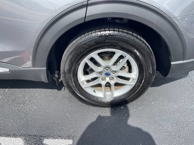 Certified 2025 Ford Explorer Active RWD image 4