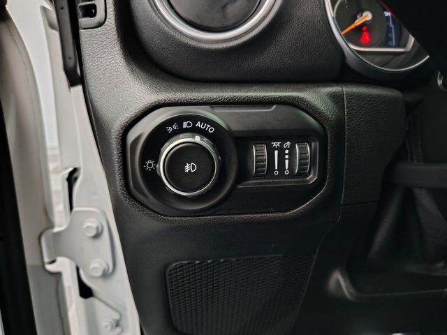 Used 2021 Jeep Wrangler Unlimited Sahara w/ Uconnect 4C Nav & Sound Group AWD/4WD image 40