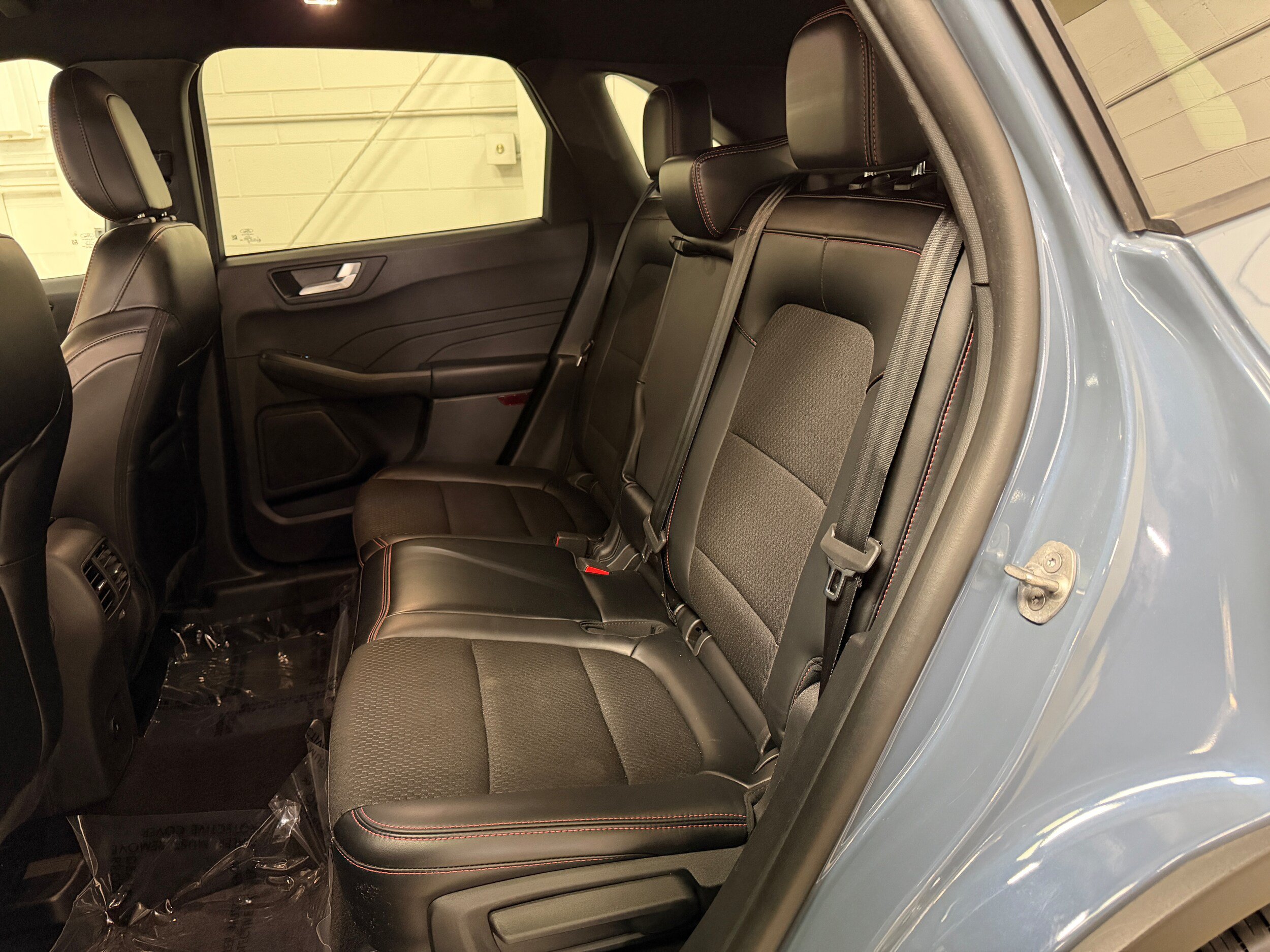 Certified 2025 Ford Escape ST-Line Select AWD/4WD image 11