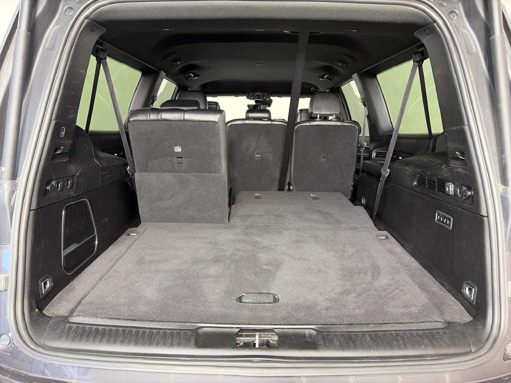 Used 2024 Jeep Wagoneer L Series II AWD/4WD image 27
