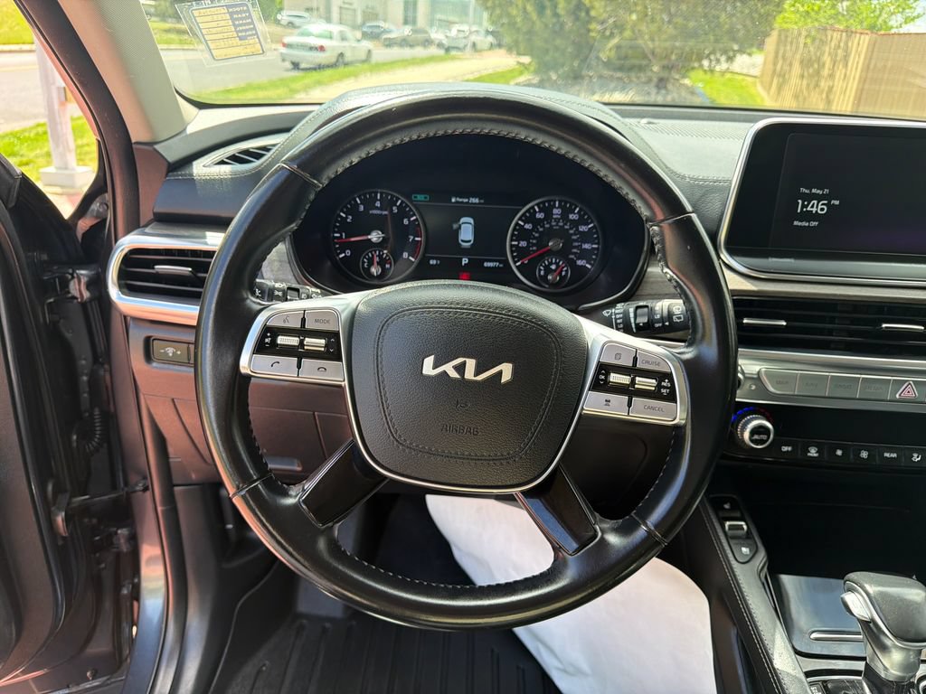 Used 2022 Kia Telluride SX FWD image 16