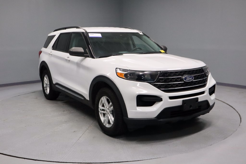 Certified 2022 Ford Explorer XLT w/ Class IV Trailer Tow Package