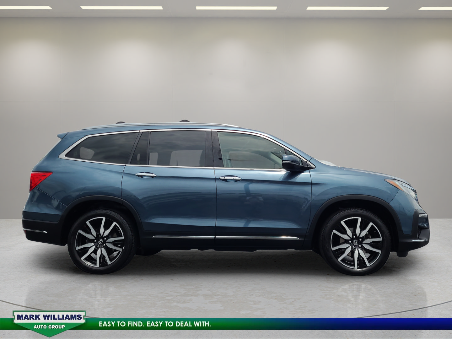 Used 2021 Honda Pilot Touring image 2