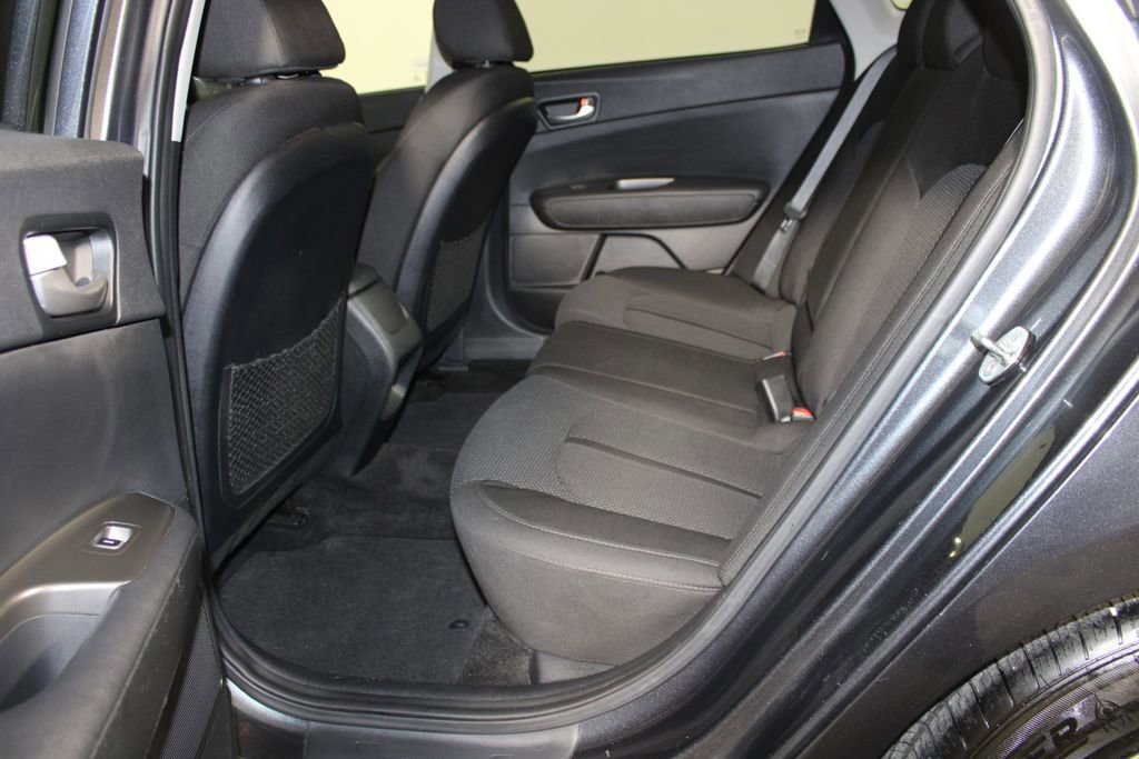 Used 2020 Kia Optima LX image 11