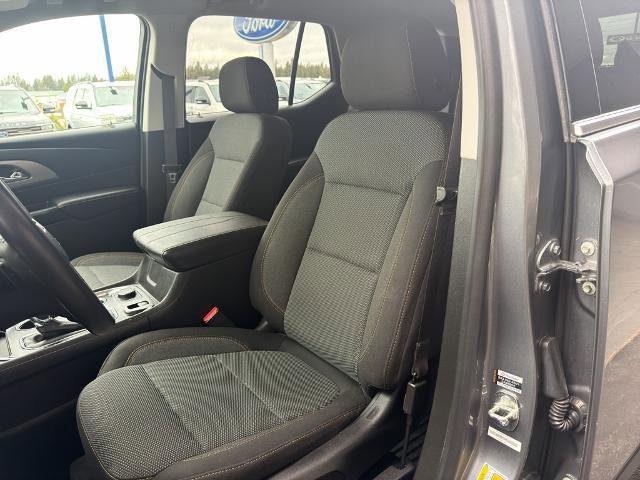 Used 2020 Chevrolet Traverse LT image 17