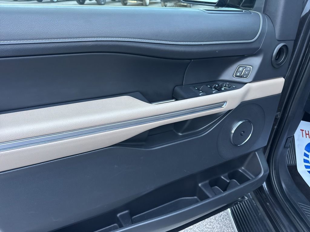 Certified 2023 Ford Expedition Limited image 22