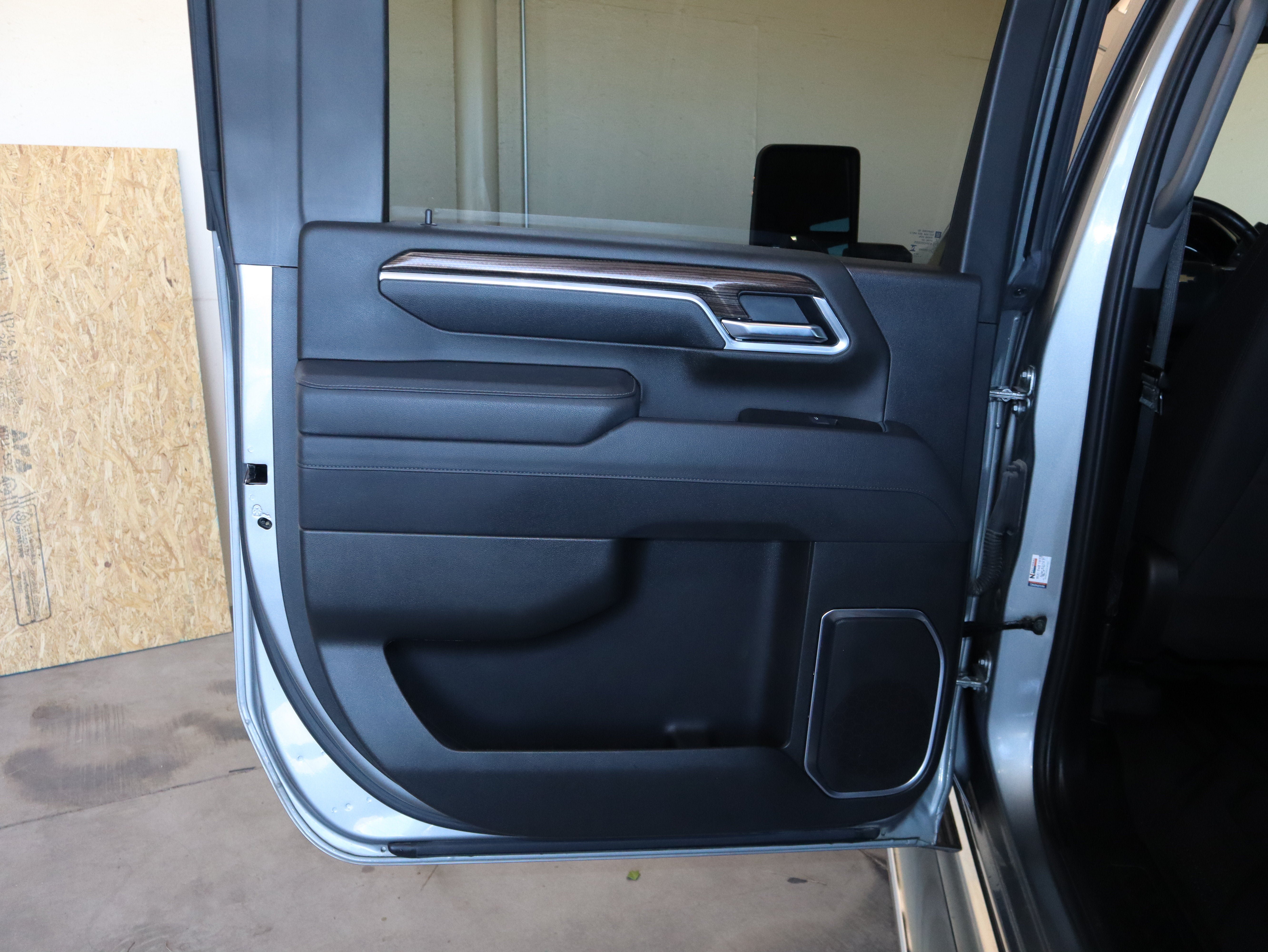 Used 2025 Chevrolet Silverado 2500 LT w/ Convenience Package AWD/4WD image 39