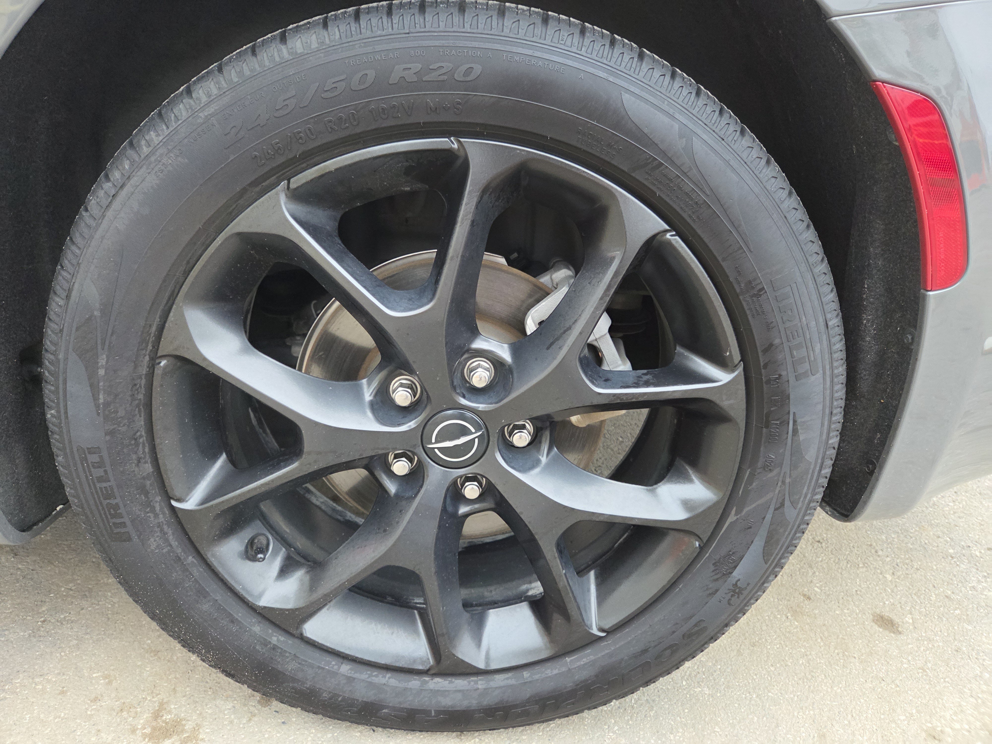 Used 2025 Chrysler Pacifica Limited FWD image 10