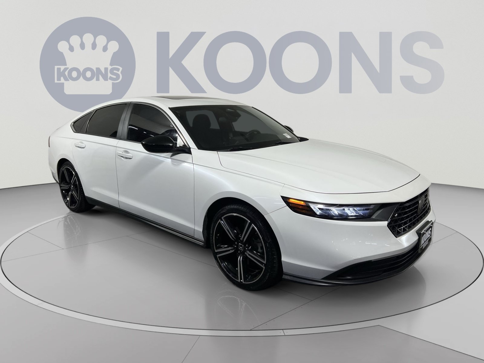 Used 2024 Honda Accord Sport image 4