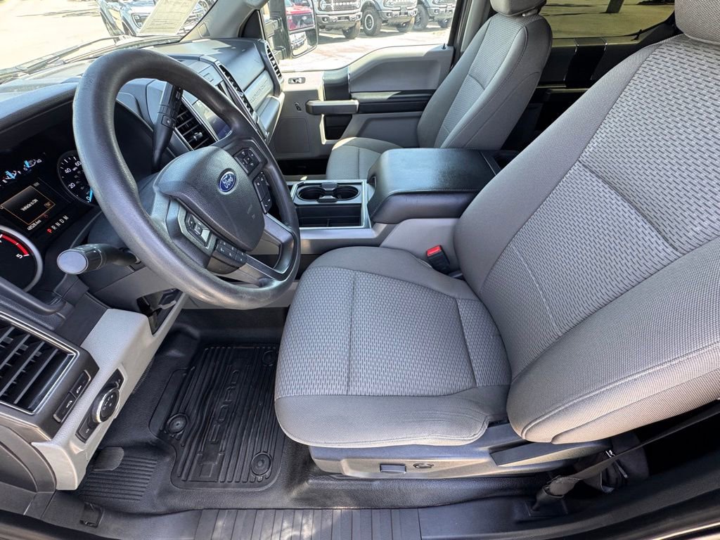 Certified 2022 Ford F450 XLT w/ XLT Value Package image 18