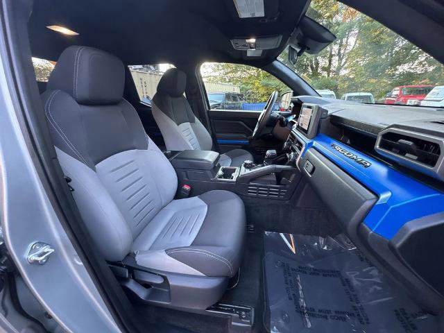 Used 2024 Toyota Tacoma TRD Off-Road image 23